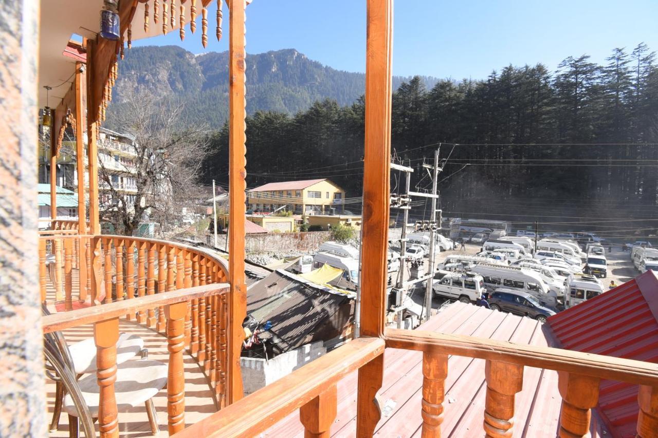 Collection O O 30367 Rr 3* Manali (Himachal Pradesh)